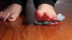 Yea i would love you to step on my upper legs too if you can! Playtube Pk Ultimate Video Sharing Website