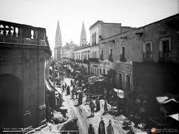 Vista De La Avenida Hidalgo Y El Mercado Ramon Corona Por William Henry Jackson C 1887 Guadalajara Viajes En Mexico Historia De Mexico