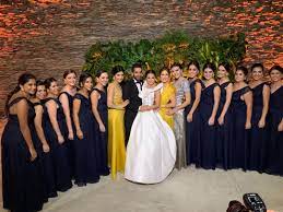 Pin On Vestidos De Novia Caracas Alianza Jesus Peiro Y Alegra Con Flores