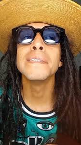 AMANECÍ EN TUS BRAZOS