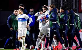 Si la UC elimina a Estudiantes, cuándo y contra quién jugaría en cuartos de final de Copa Libertadores
