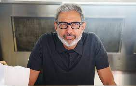 Jeff Goldblum teases his "saucy, sassy" character in 'Jurassic ...