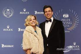 He holds a 33% stake in mercedes amg petronas motorsport formula one team and is team. Nachwuchs Susie Und Toto Wolff Haben Ihr Baby Wolff