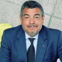 Eric Brun's Instagram, Twitter & Facebook