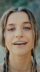 Discover the latest music video for “Sun Punks” by Ashes to Amber! Be sure  to give it a watch!! 🎥🎶