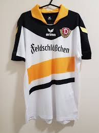 We are proud to welcome germany's sg dynamo dresden to the umbro family. Dynamo Dresden Away Football Shirt 2015 2016 Sponsored By Feldschlosschen