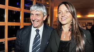 Paolo rossi war ein fußballspieler aus италия, (* 23 сент. Morte Paolo Rossi Parla La Moglie Le Vere Cause E Reazione Delle Figlie