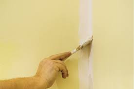 Painting a room is a popular project for beginning diyers and veteran renovators alike. How Long Does It Take To Paint A Room By Room Size Home Decor Bliss