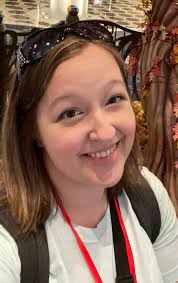 What was your FAVORITE Disney toy growing up? Or if you have littles,  what's their favorite? 🪁✨