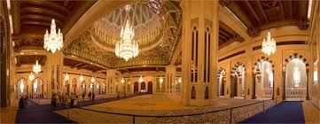 Die moschee ist der mittelpunkt der stadt djenné, im binnendelta des niger. Sultan Qaboos Moschee