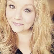 Julie Hauenstein's Instagram, Twitter & Facebook