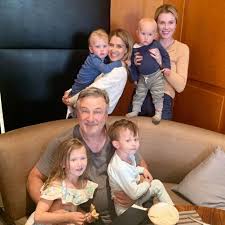Such was the newest task for the baldwin family on thursday, sept. How Many Kids Do Hilaria And Alec Baldwin Have Popsugar Family