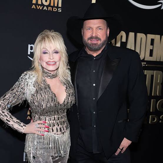 Garth Brooks plans 'Dolly Day' charity event - Celebrity News - Entertainment - Daily Express US