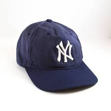 Vintage New York Yankees Fitted Baseball Cap Broken In Etsy Yankee Fitted Vintage New York Fitted Baseball Caps