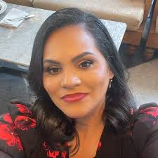 Sandra Diaz-Twine (@sassysdt) • Instagram photos and videos