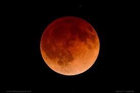 Why Does Moon In Total Eclipse Look Red Astronomy