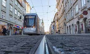 Ein solches ticket ist online allerdings nicht buchbar, weil unterschiedliche verkehrsverbünde beteiligt sind. Nau4hhzkrzvxam