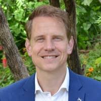 80+ perfiles de «Baas»