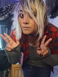 Any Elder Emo's here?