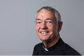 Punktspiel-Premiere: zwei Damen im Herren-Fußball