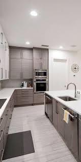 Flat Panel Silverton Textured Melamine And High Gloss Pure White Acrylic Made With The Deepest Stru Kitchen Design Modern Kitchen Design Gloss Kitchen Cabinets