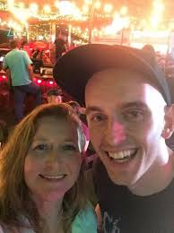 Phillip Nathaniel Freeman and Jonny Ross lending a hand