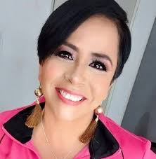 los niños corriendo para darte un pequeño abrazo es lo mejor del mundo