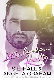 Lights, Camera...Reality: (Matched) (English Edition) eBook : Graham,  Angela, Hall, S.E., Juneau, Jen: Amazon.es: Tienda Kindle