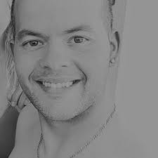 Stream Cristóbal Miranda music