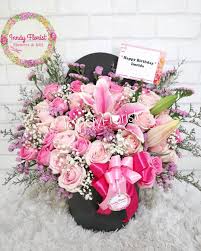 Since you'll be dancing 30% of the time and walking 70% of the time, it's best to always have a bottle of water with you to keep you hydrated. Toko Bunga Jakarta On Instagram We Serve Handbouquet Table Arrangement Standing Flower Handbouquet Wedding Bloom Box F Floral Wreath Event Decor Flowers