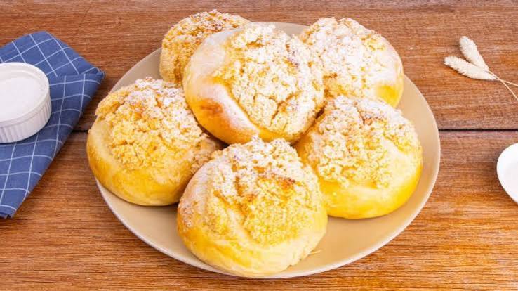 Coconut Bread Roll