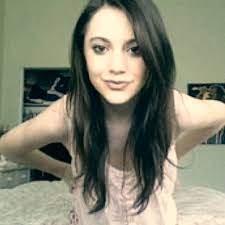 Alexa Nikolas (@imAlexaNikolas)