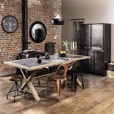 Le Style A La Francaise A L Honneur Chez Maisons Du Monde The Blog Deco Salle A Manger Industrielle Meuble Deco Deco Maison