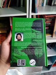 Hal ini berkaitan dengan besarnya energi panas matahari yang diterima oleh permukaan bumi. The Green Book Atau Buku Hijau Untuk Underground Press Facebook