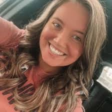 Gretchen Mowery's Instagram, Twitter & Facebook