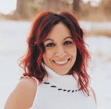 Amy Samsel's Instagram, Twitter & Facebook