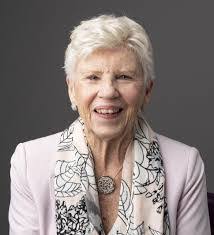 Amy Dasilva's Instagram, Twitter & Facebook