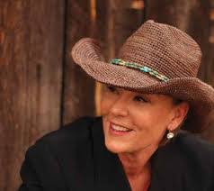 Mindy Cottrell's Instagram, Twitter & Facebook