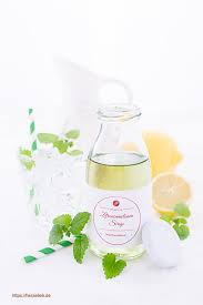 Zitronenmelissensirup Rezepte Selbermachen Macht Einfach Spass Rezept Zitronenmelissensirup Melissen Sirup Sirup Rezepte
