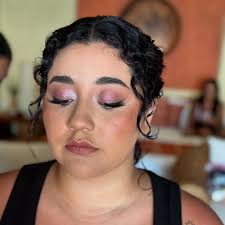 Yahaira Make up Artist added a...