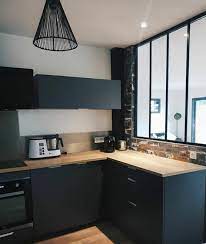 cuisine noire et bois avec verriere cuisine noire et bois deco cuisine moderne cuisine moderne