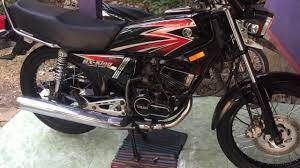 Tujuh tahun berselang sejak versi 1995, rx king mengalami perubahan lagi di 2002, terutama dari sisi penampilan yang makin modern. Yamaha Rx King 2003 Original Hitam Kebumen Youtube