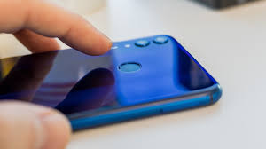 Falha técnica foi utilizada por jogador profissional para ganhar campeonato do game. Honor 8x Review Shaking Up The Mid Range