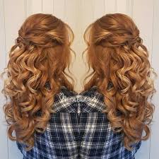 This super simple style is easiest to style on wet, freshly washed hair. 35 Best Half Up Half Down Curly Hairstyles In 2021