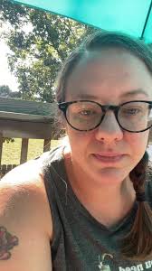 hey, you, i’m so glad you’re here. #elysemyers #iloveyou