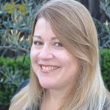 Erica Rader's Instagram, Twitter & Facebook