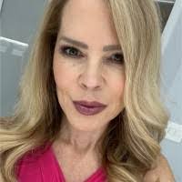 Jaime Feldman's Instagram, Twitter & Facebook