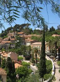 Bormes Les Mimosas Provence Alpes Cote D Azur Avec Images Bormes Les Mimosas Les Regions De France Paysage De Provence