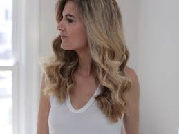 In this video i will be showing you how to use a curling wand, as well as explaining the different components of the wands, and how to correctly. Loose Curls A Picture Tutorial Of How To Use The T3 Tapered Wand