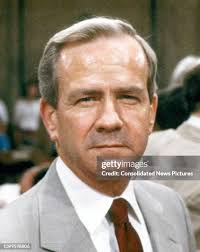 314 Robert Mcfarlane Photos & High Res Pictures